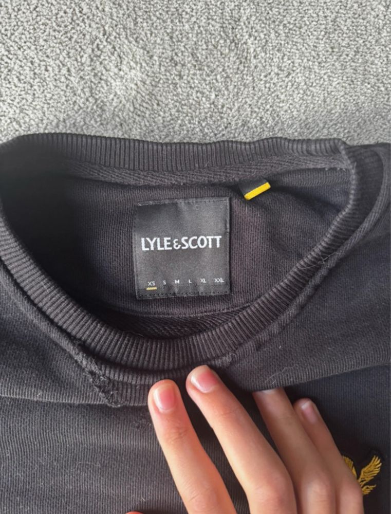 Sweat lyle and scott