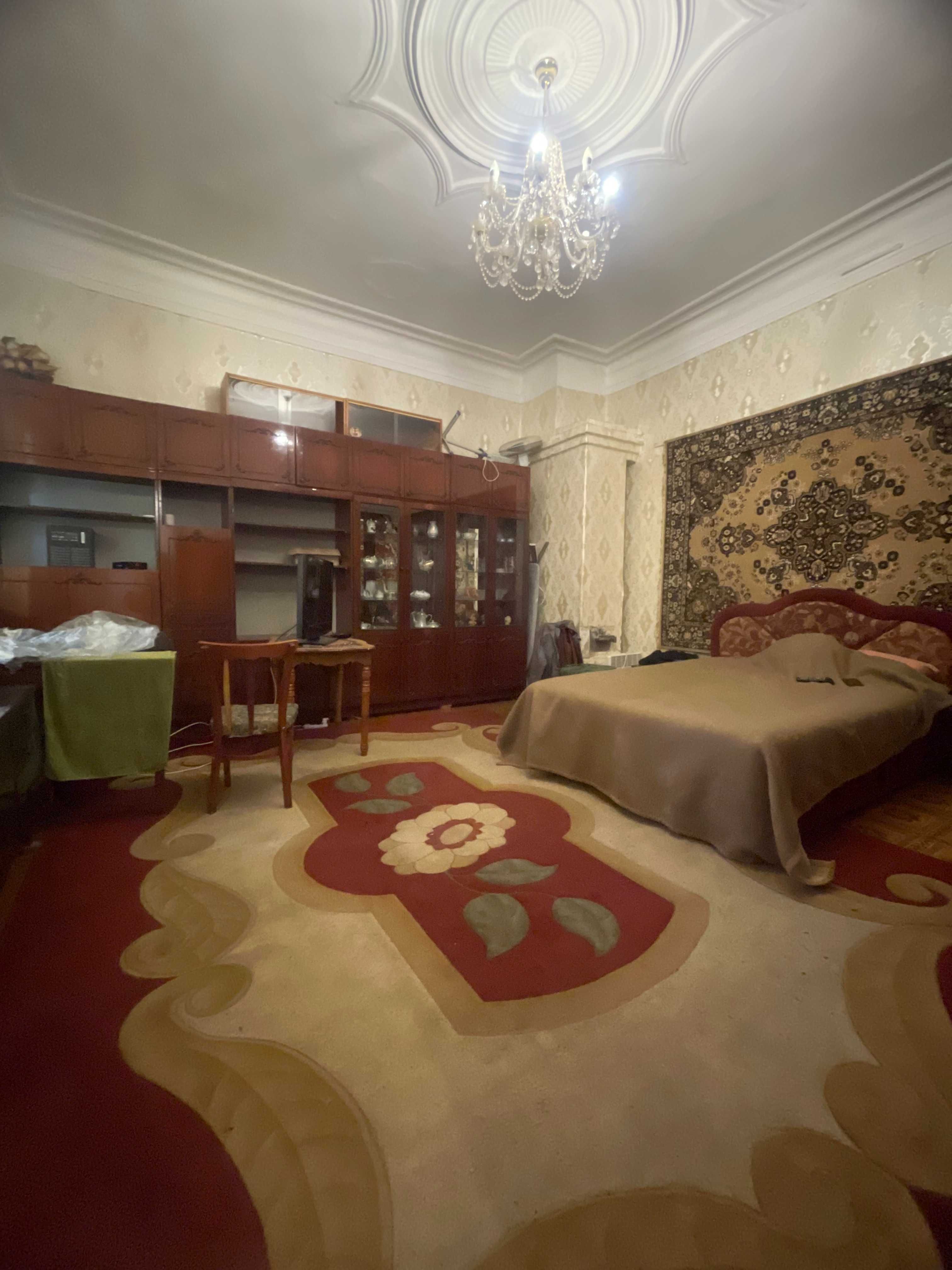 № 13619 - Частина будинку з окремим входом, Центр, вул. Небесної сотні