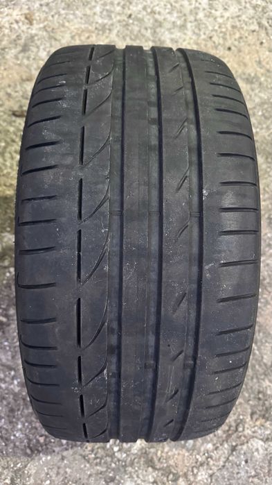Pneus Bridgestone RFT 255/40/R18