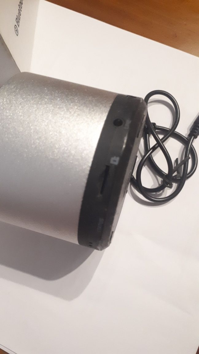 Coluna bluetooth, como nova
