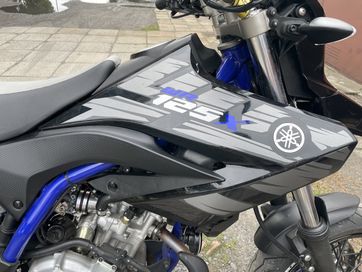 Boczek prawy yamaha wr 125 x r owiewka plastik czacha blotnik szybka