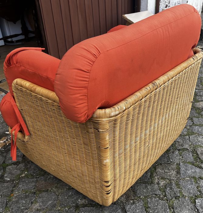 Sofa individual em palhinha