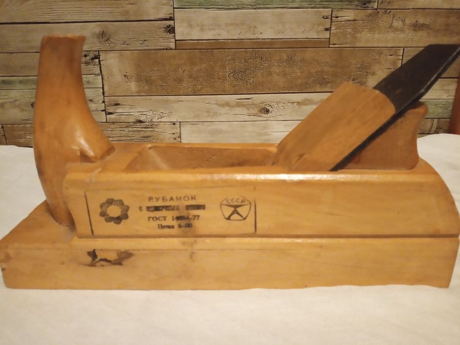 Рубанок с одиночн. ножом.