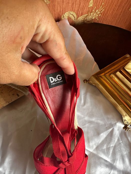 D&G,італійські оригінальні, тканина пару раз носила,з профілактикою