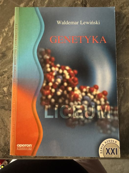 Ksiazka ,,Genetyka’’ W.Lewiński
