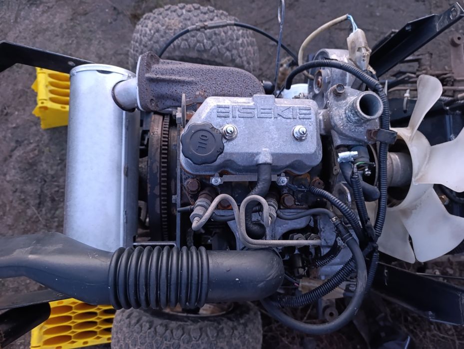 Kosiarka traktorek ISEKI sg15 silnik ISEKI czesci