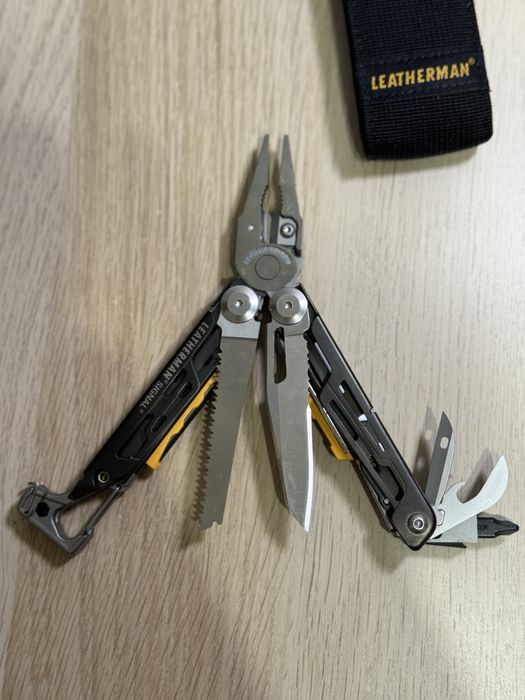 Leatherman Signal  мультитул edc