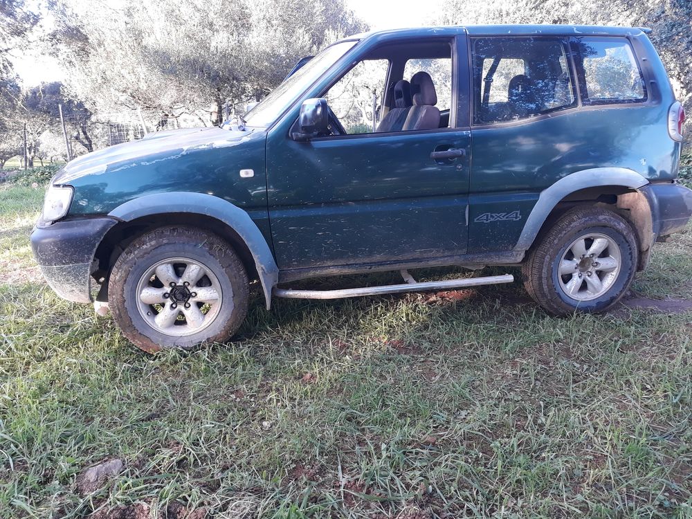 Nissan Terrano II para peças todos os modelos
