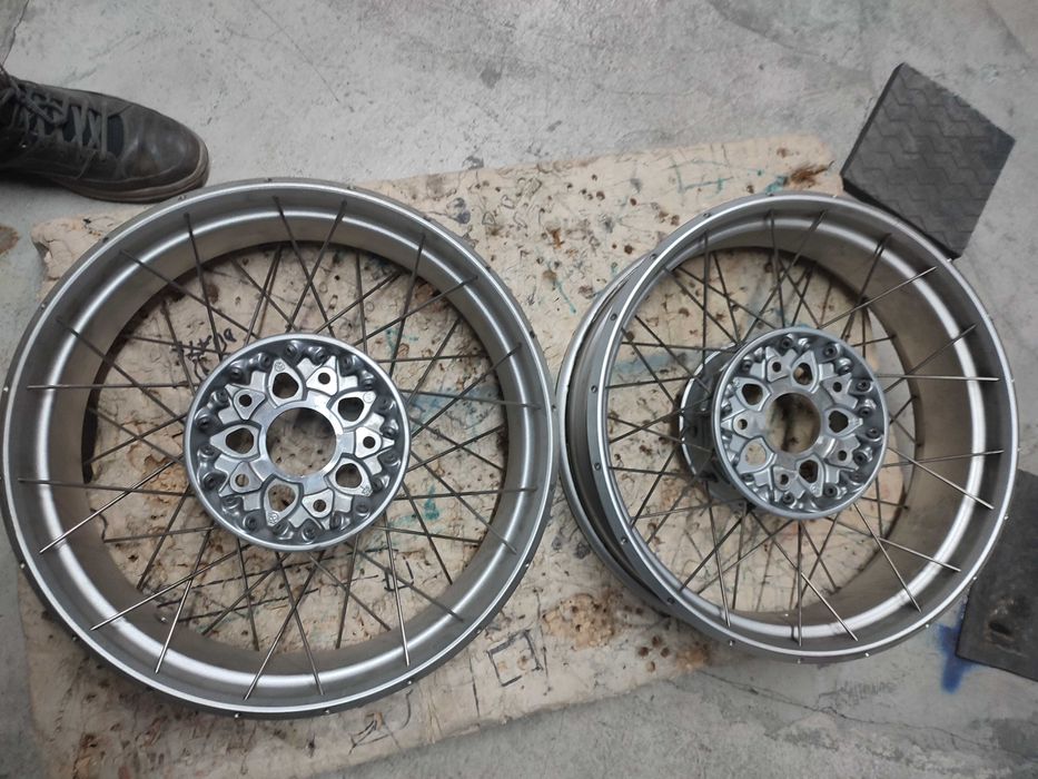 Jantes de raios, Transmissão BMW R1200 e 1250GS, GSA a partir de 2013
