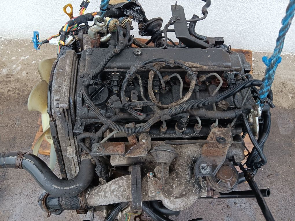 Kia sorento Hyundai H1 silnik 2.5 CRDi D4CB kompletny z osprzętem KPL