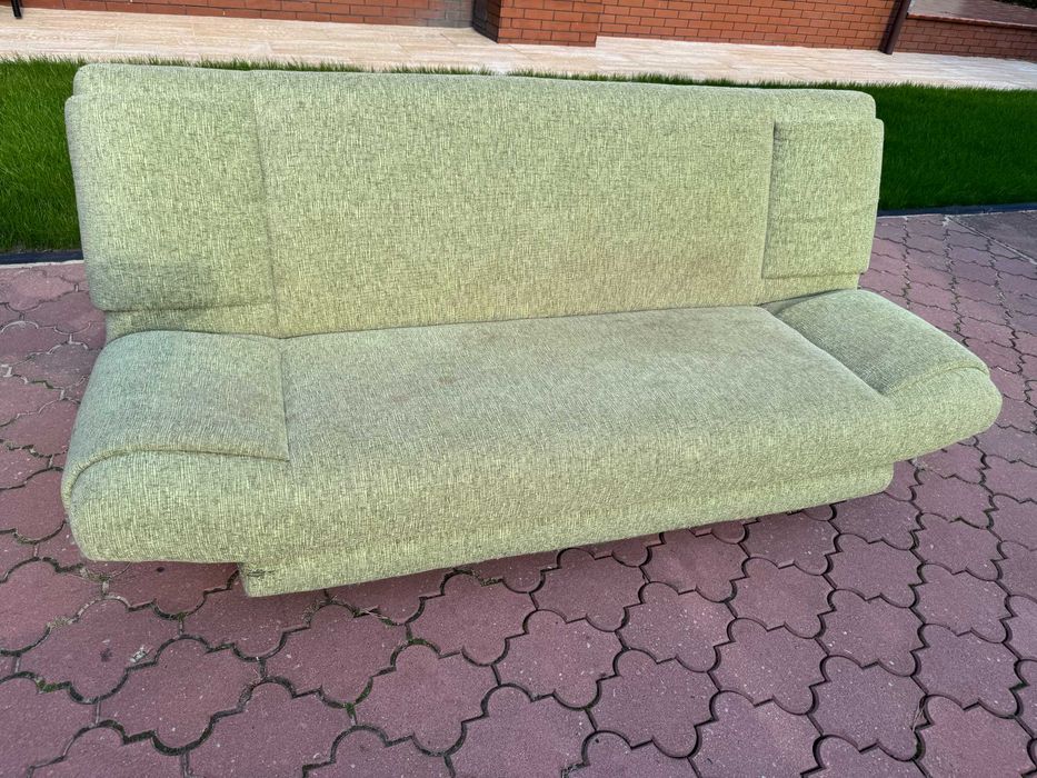 wypoczynek kanapa rozkładana sofa łózko wersalka tapczan spanie