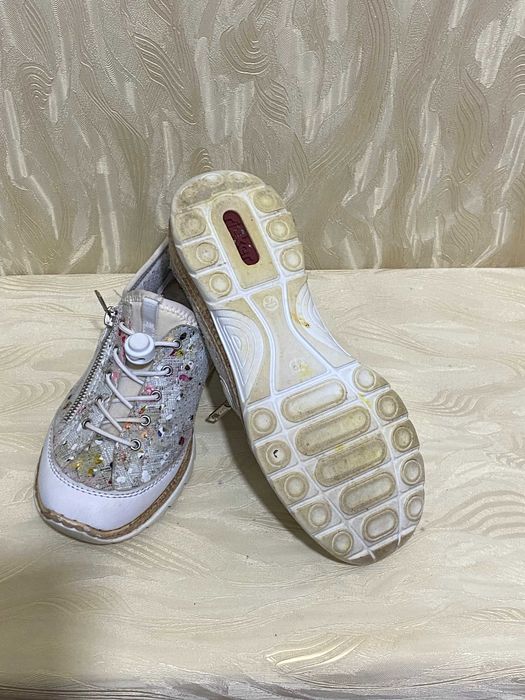 Жіночі кросівки Rieker , р.38