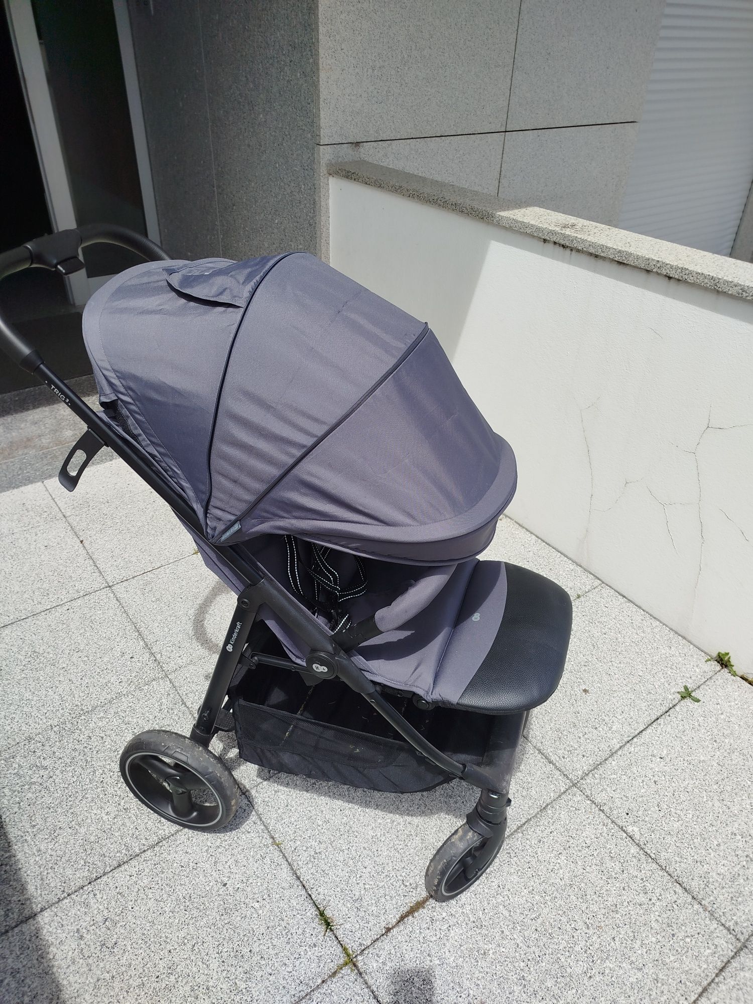 Carrinho bebé Kinderkraft Trig 3 cinzento