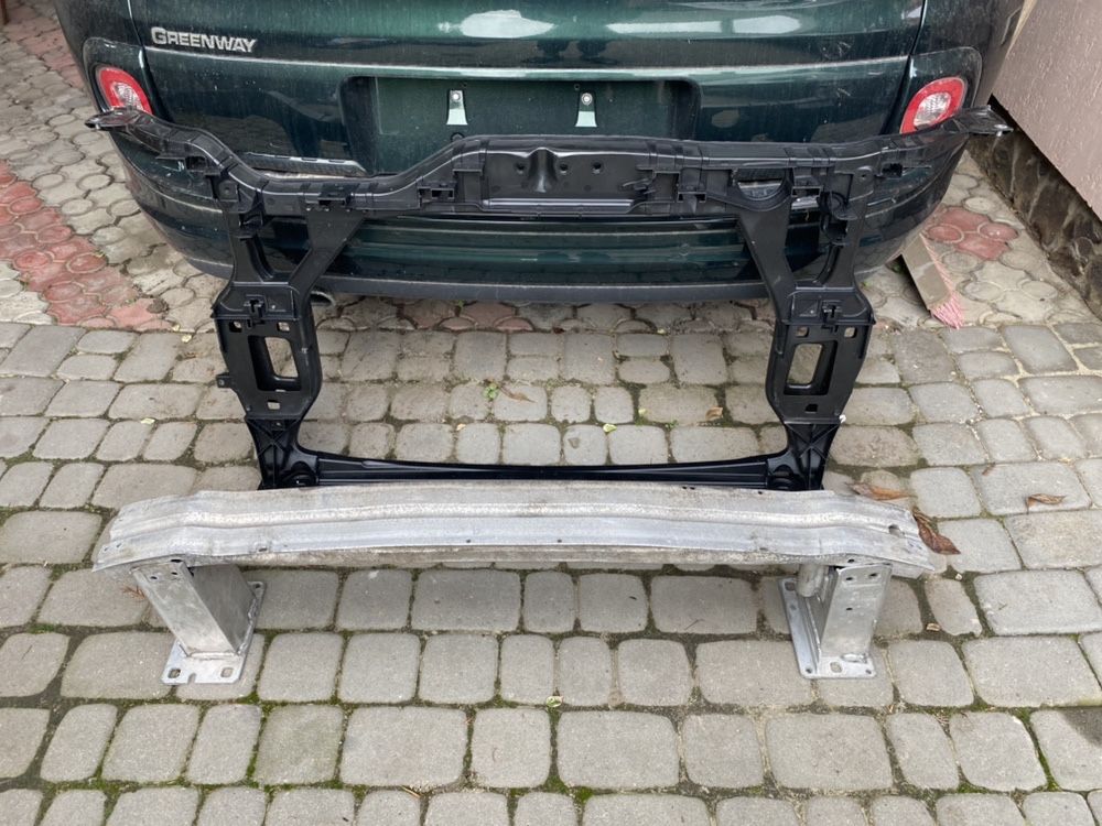 Передняя панель Audi Q5 (8R)  8r0805594 D