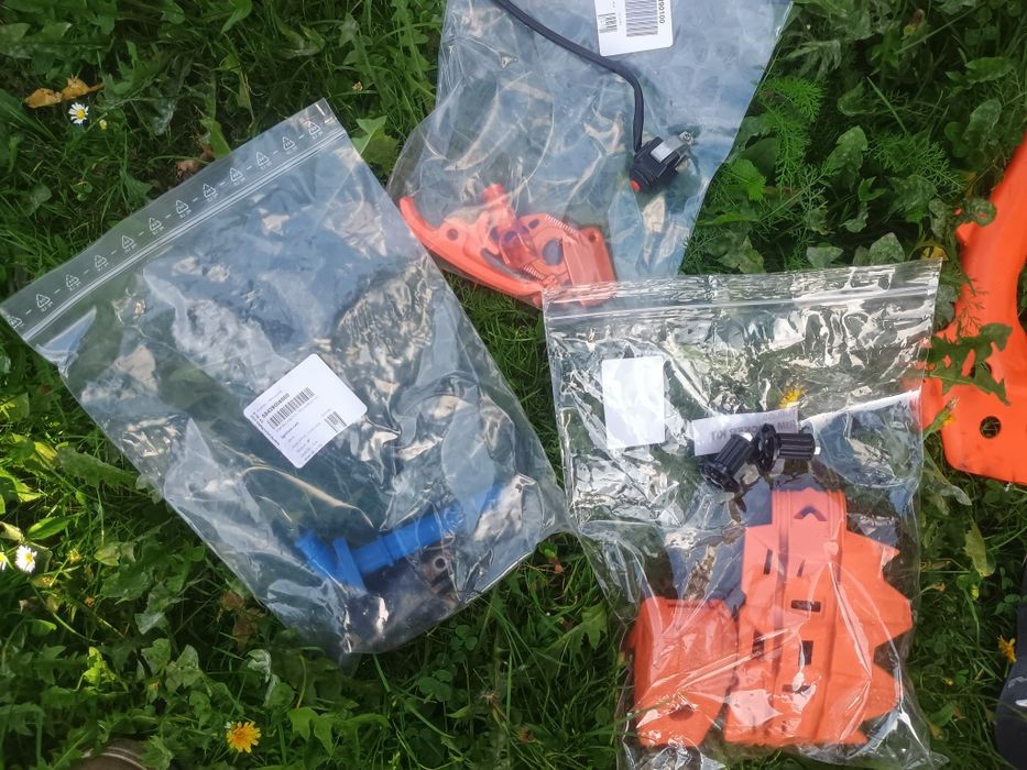 KTM 16-18 części i inne akcesoria  plastiki CENA ZA WSZYSTKO