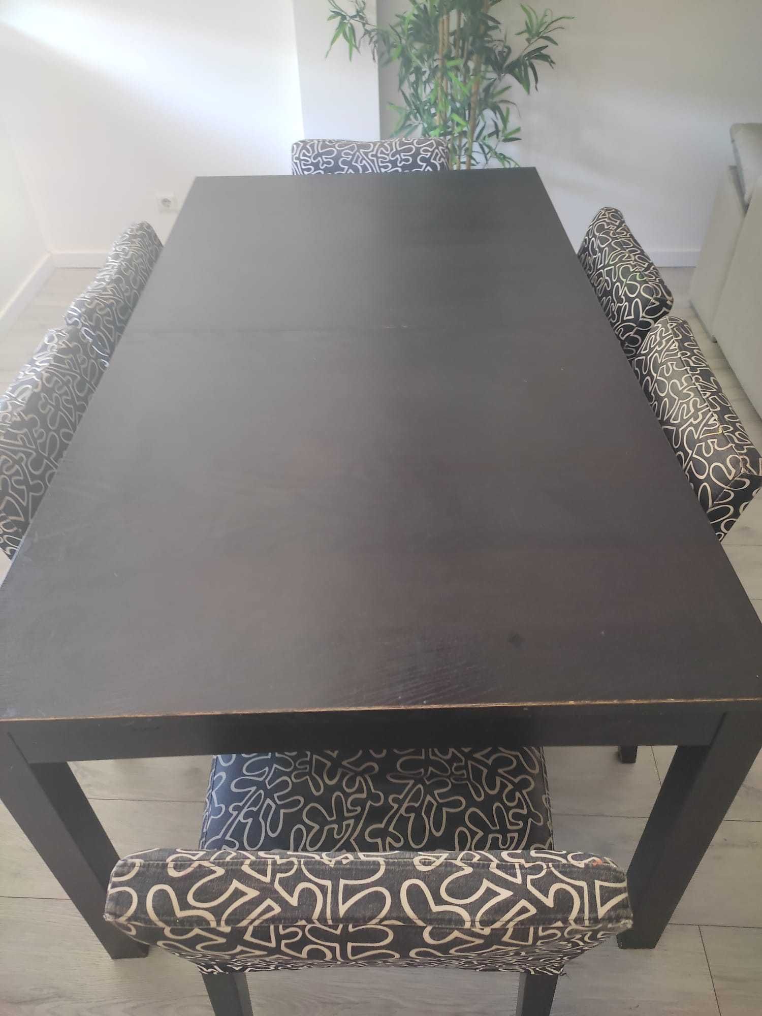 Mesa de jantar extensível