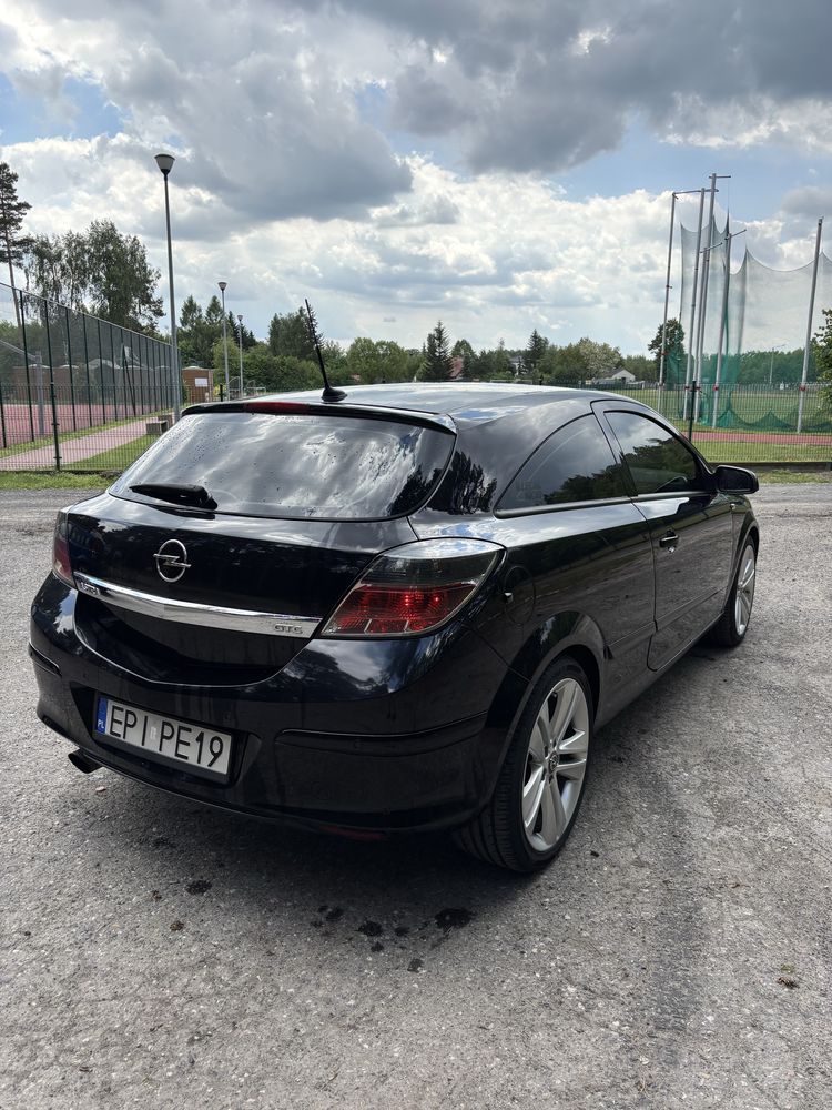 Opel Astra H GTC