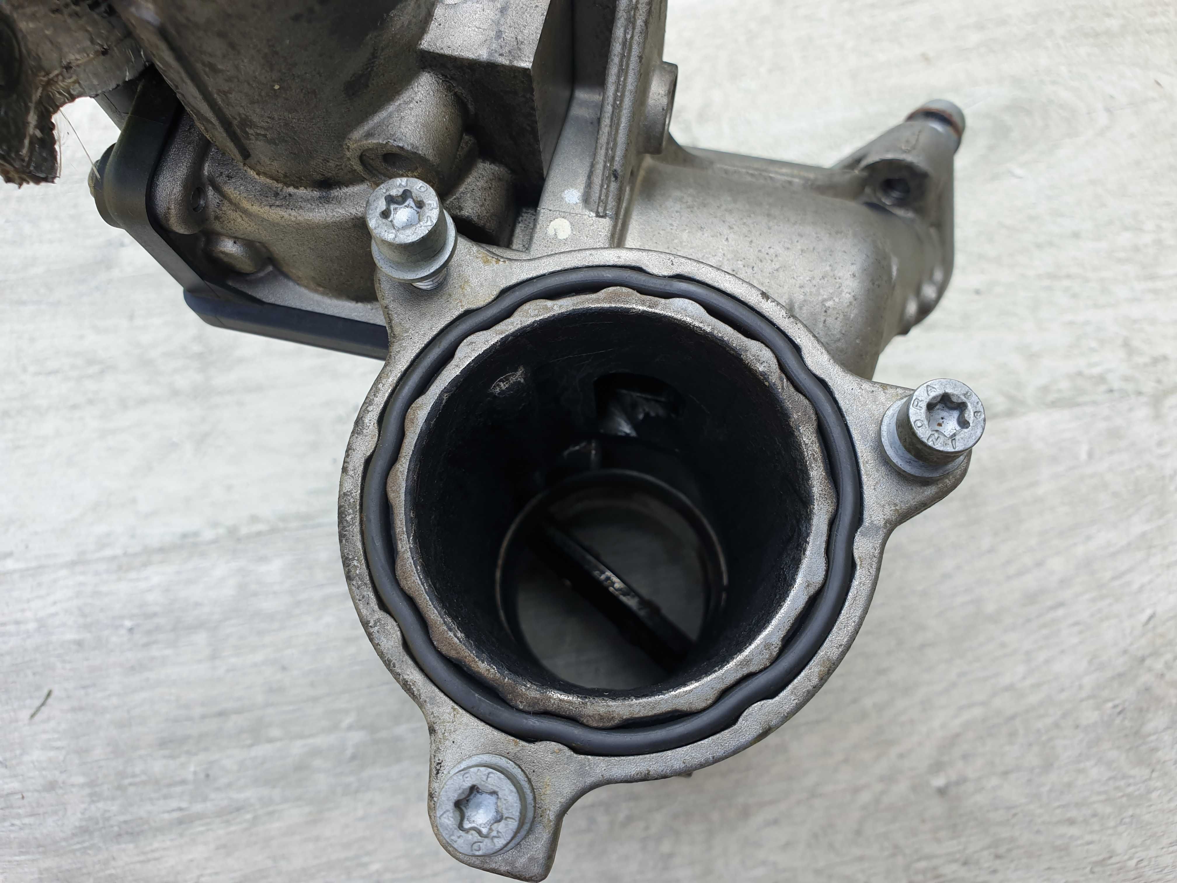Audi A3 8P 1.9 TDI 105km Zawór egr przepustnica