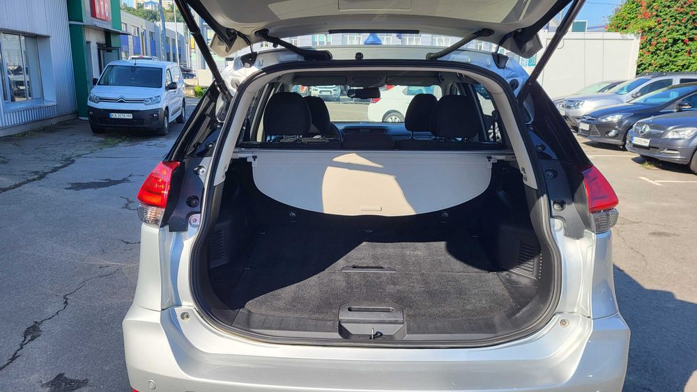 Авто Nissan X-Trail 2021 1.6d