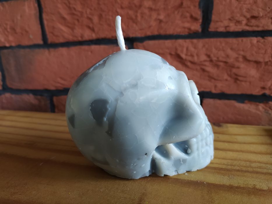 świeczka wolnostojąca duża czaszka