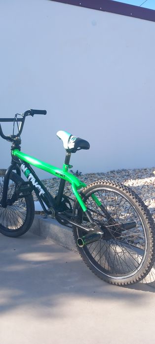 Bicicleta BMX Instinct