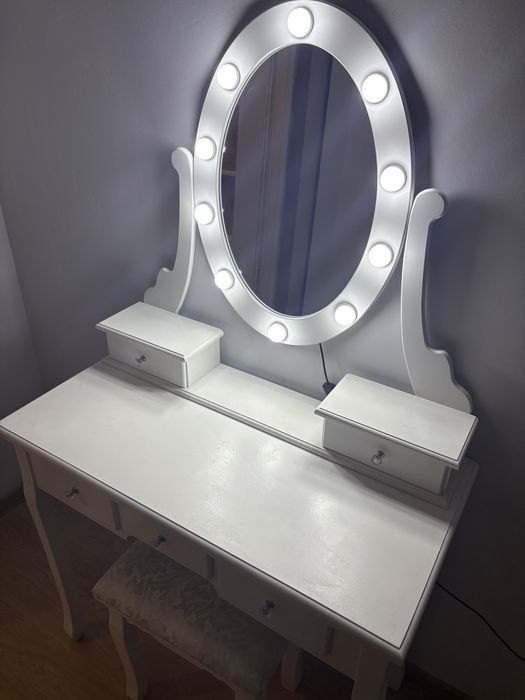 toaletka do makijażu