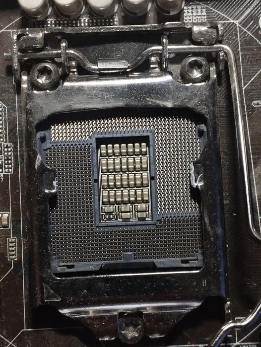 Материнська плата ASRock Z68 Pro3 Gen3 (LGA1155) не робоча, на запчаст