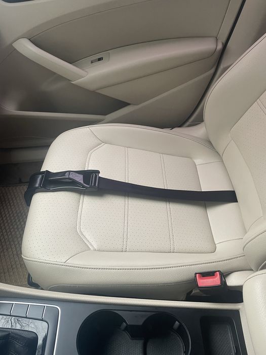 Адаптер на ремінь безпеки для вагітних в авто