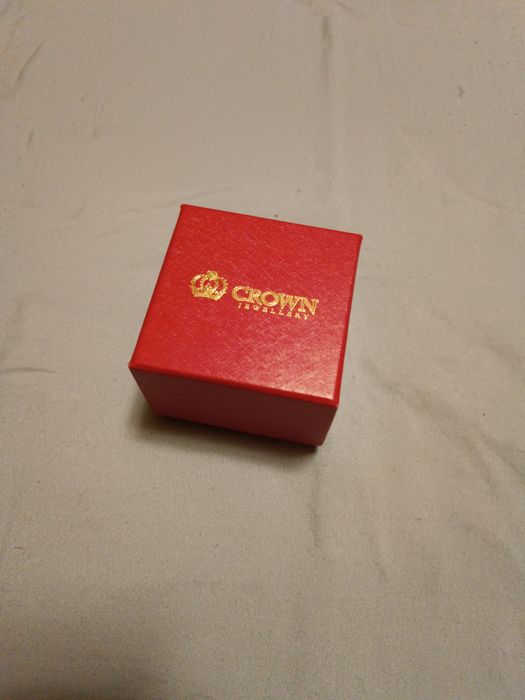 Подарочная коробочка CROWN Jewellery.