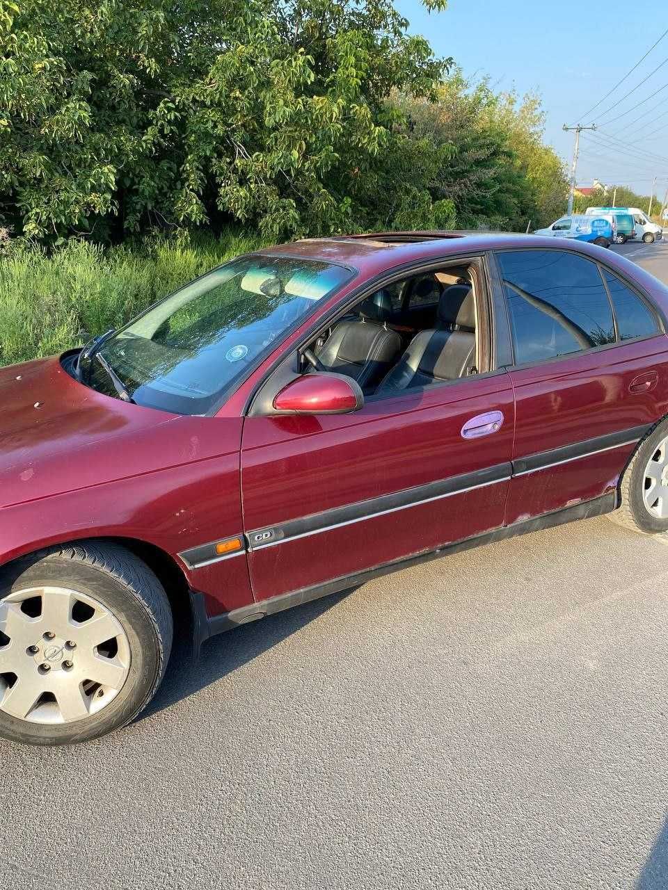 Open Omega B 1997 II покоління/В - 2.5 МТ
