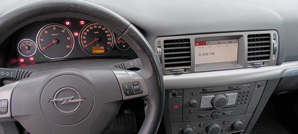 Opel Signum 1.9 CDTi 120 kM 2006 (Vectra C)