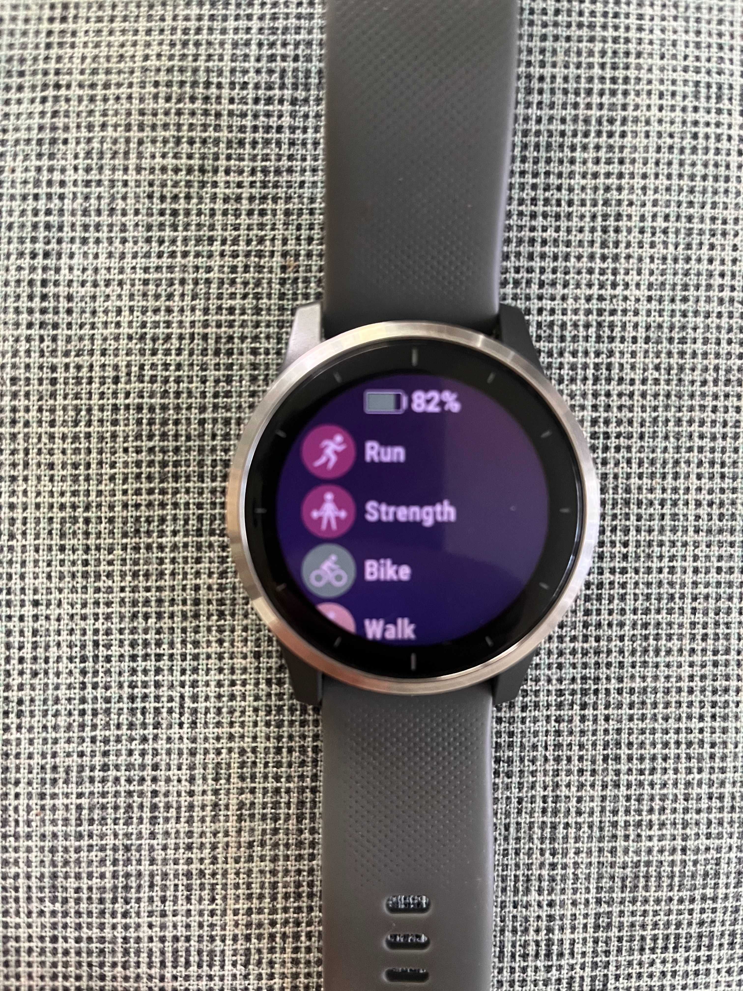 Zestaw sportowy: Garmin Vivoactive 4 + słuchawki EarFun S – OKAZJA!