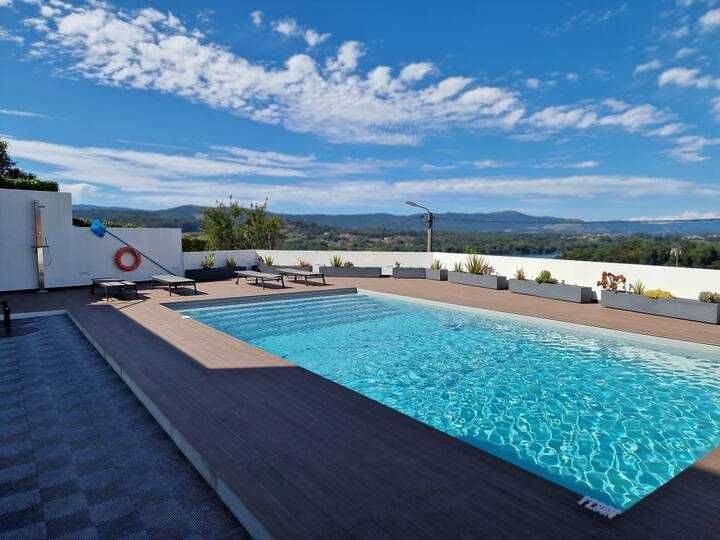 T0 mobilado em Gondarém – tudo incluído – 1 pessoa