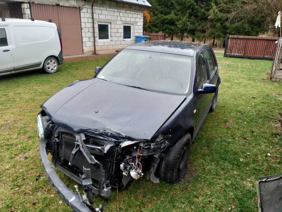 VW GOLF IV 1.9TDI 110KM uszkodzony przód