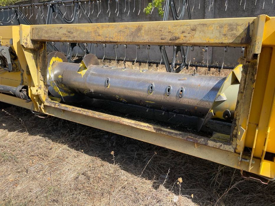 Продам комбайн NewHolland CX6090