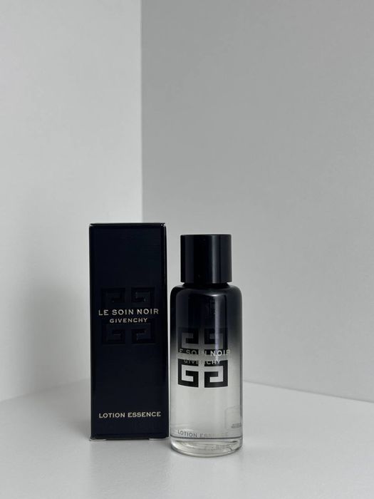 Givenchy Le Soin Noir Lotion Essence,new,35ml