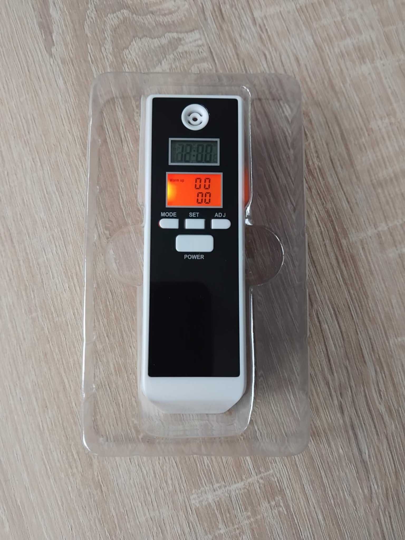 ALKOMAT BEZUSTNIKOWY cyfrowy LCD higiena precyzyjny 0.01%  termometr
