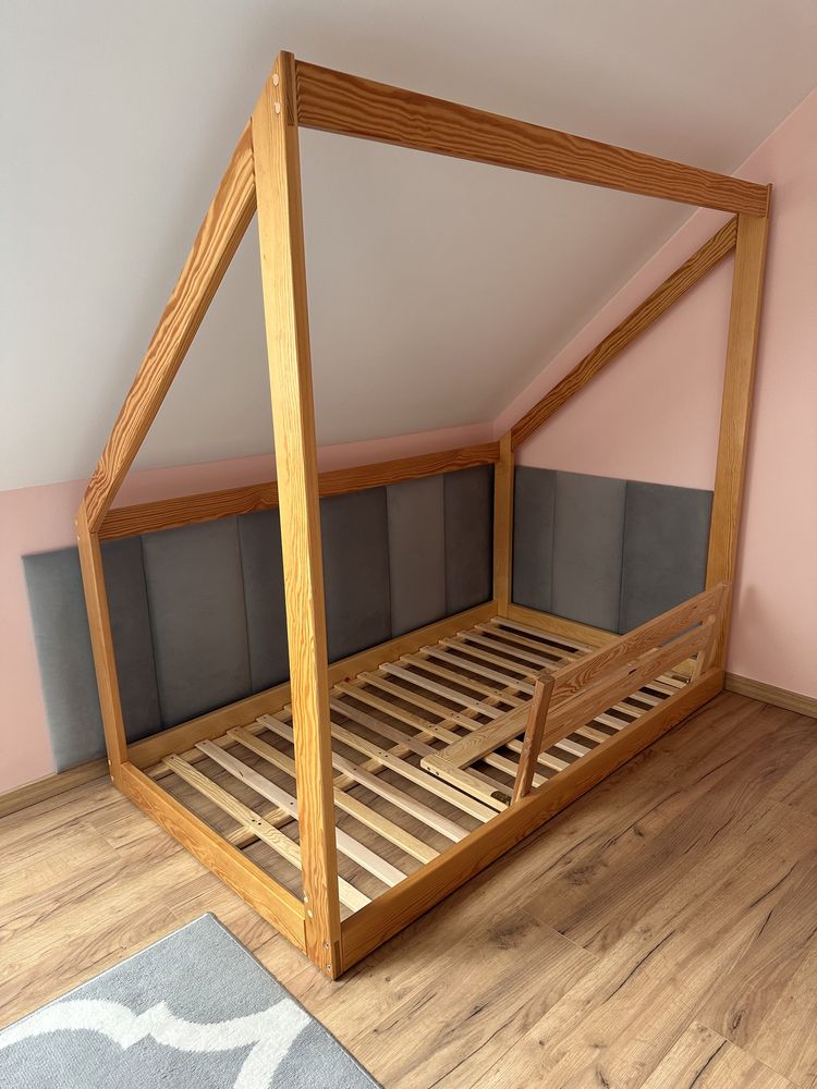 Łóżko dziecięce domek 90x160 z materacem kieszeniowym