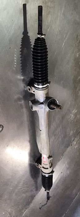 Рейка рульова Toyota Venza