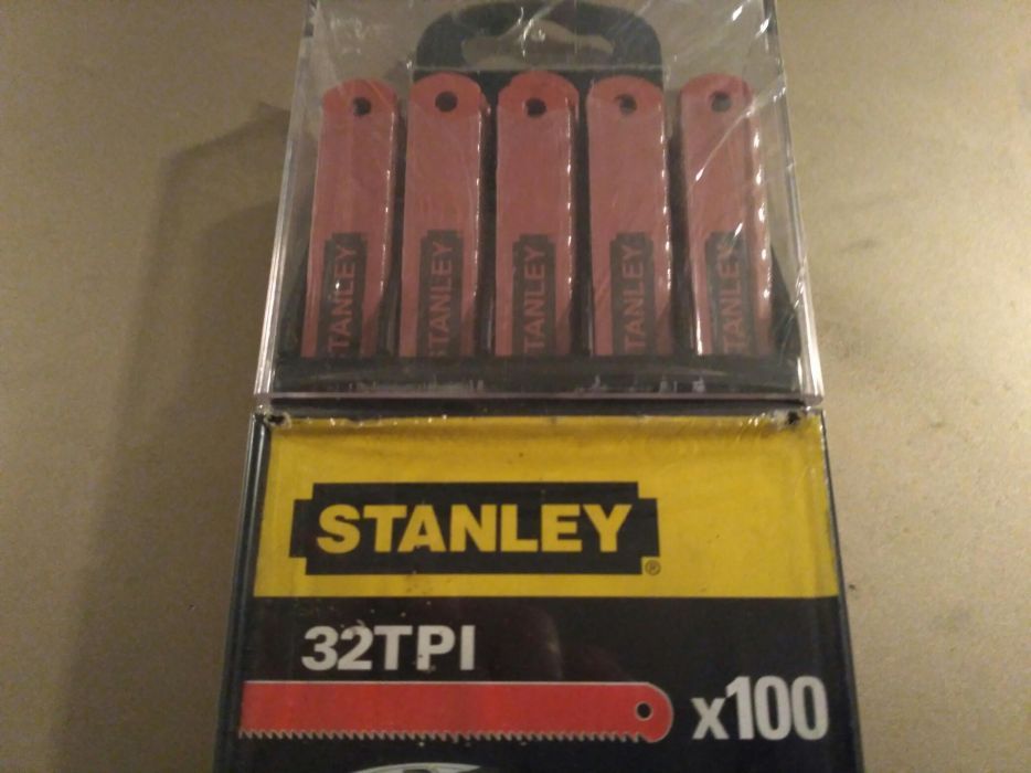 Продам полотна по металлу Stanley.