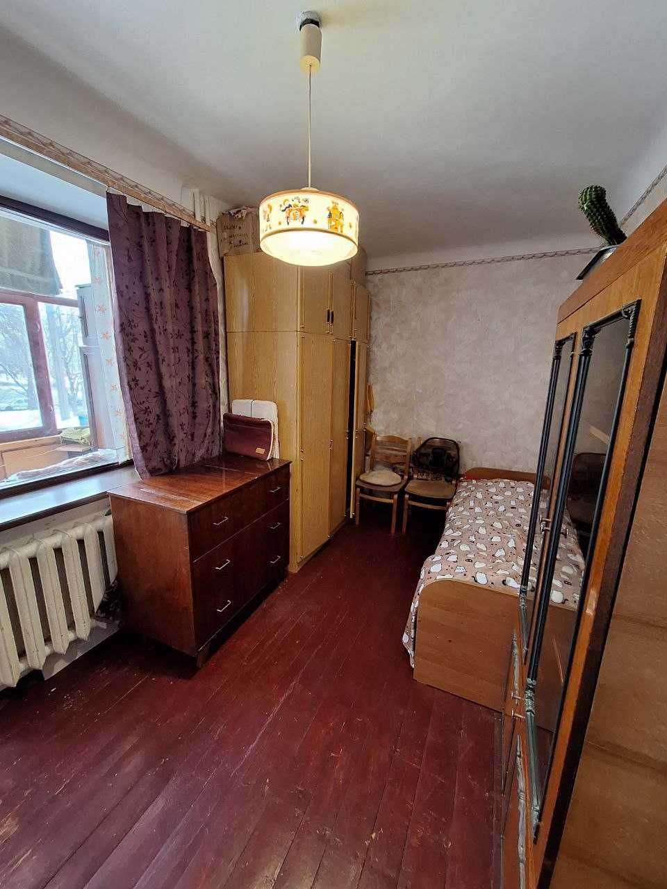Продам 3 кімнатну квартиру на проспекті Левка Лук`яненка.