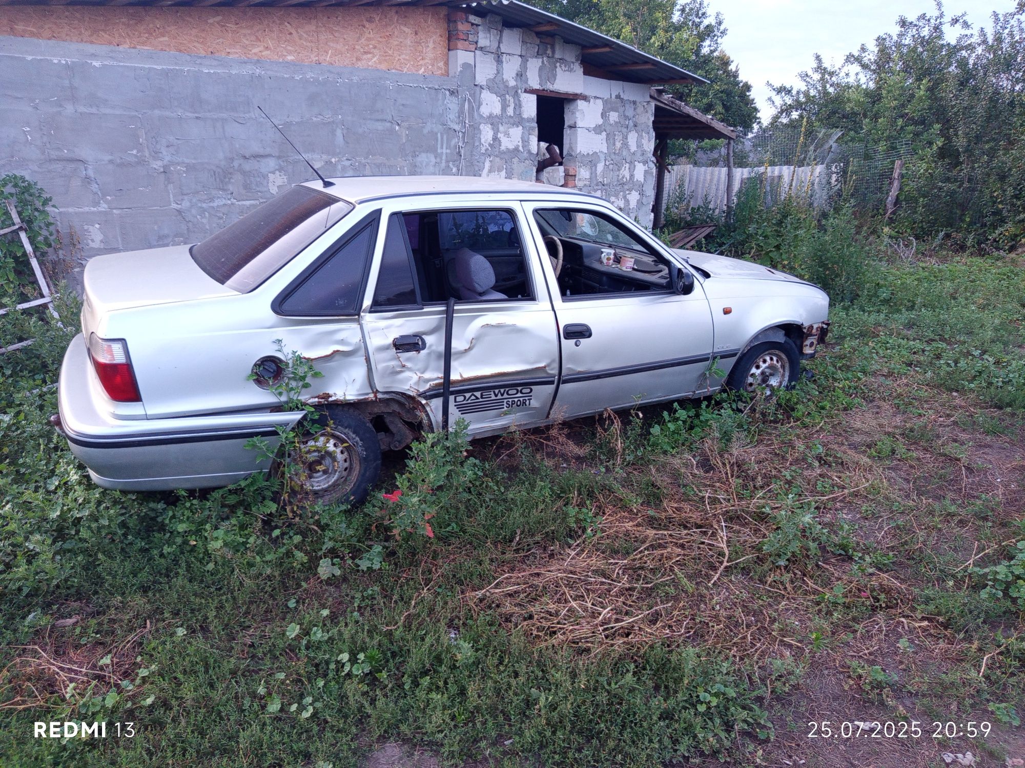 В продажі нексія не на ходу не дорого