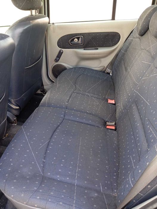 Renault Clio 1.2 16V 75CV