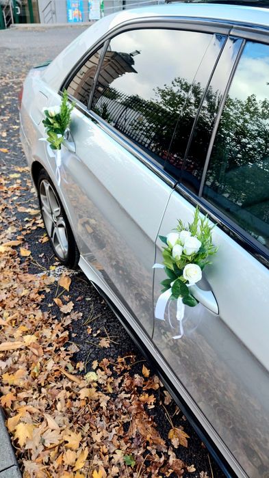 Auto do ślubu Mercedes klasy E
