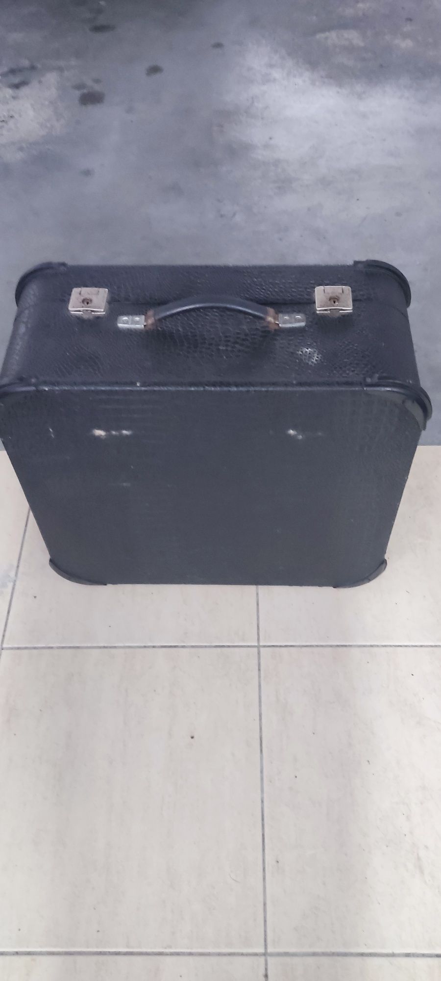 Vendo Acordeão Eletrónico Elkavox 83
