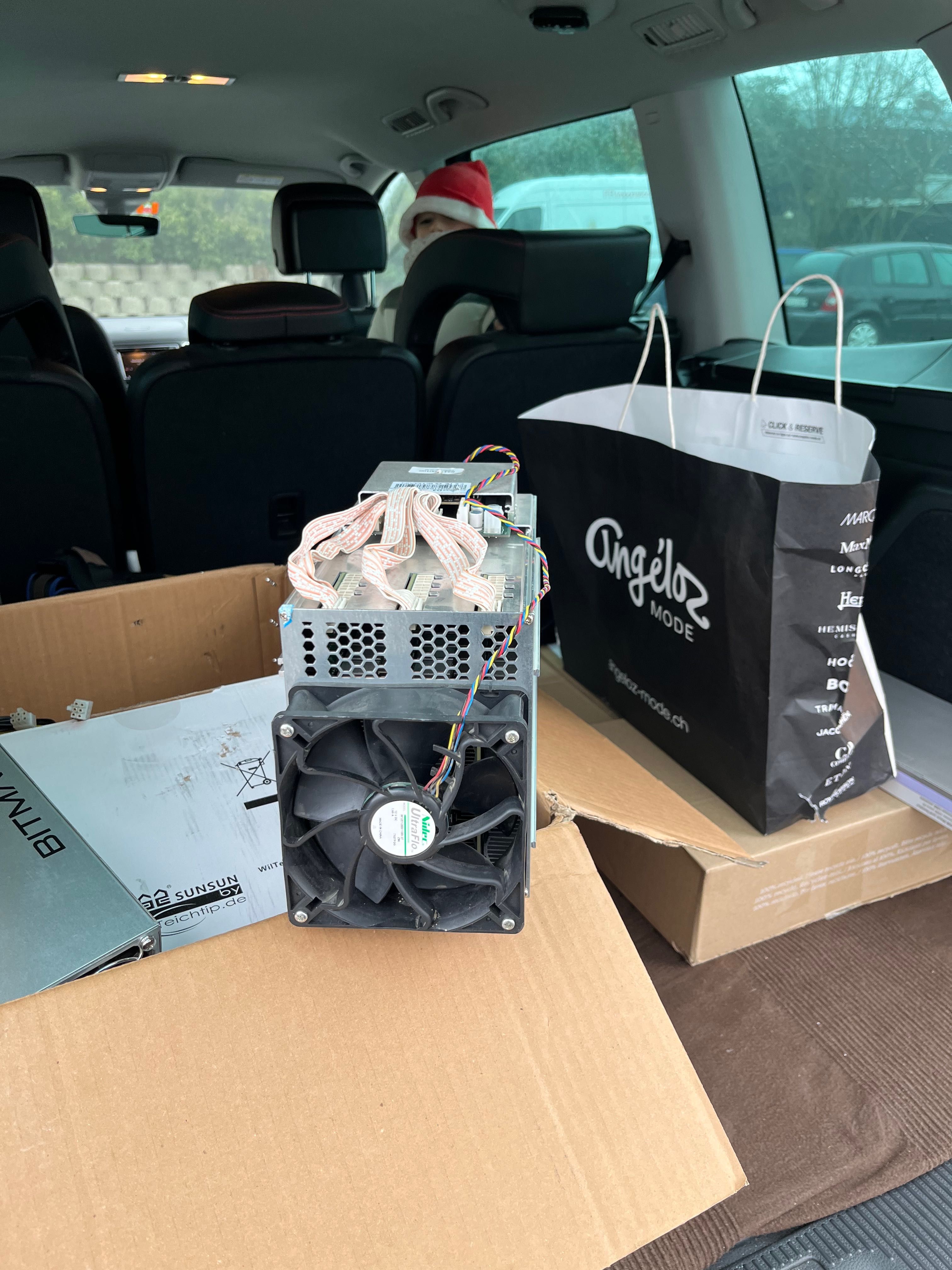 Antminer D3 (Dash)