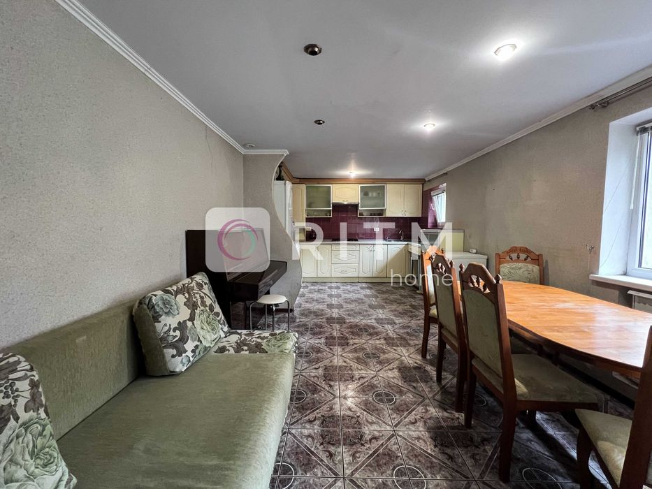 Оренда будинку в районі Київського майдану (центр міста)