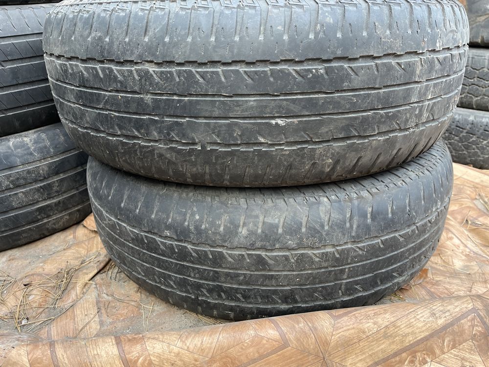 Продам Резину 225/65 R17 YAKOHAMA(пара)