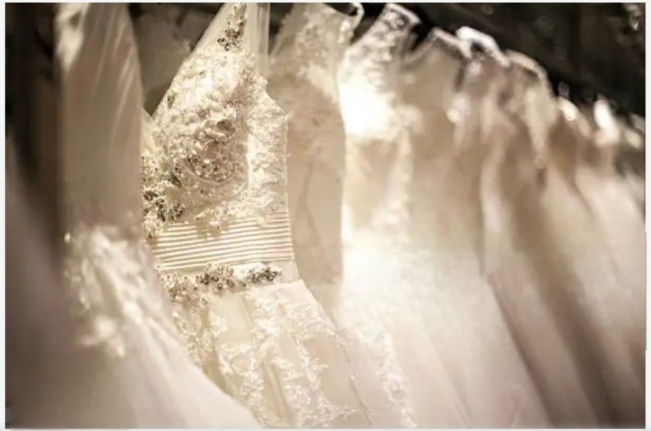Весільні сукні (розпродаж)