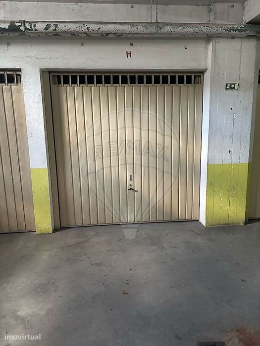 Garagem  para arrendamento